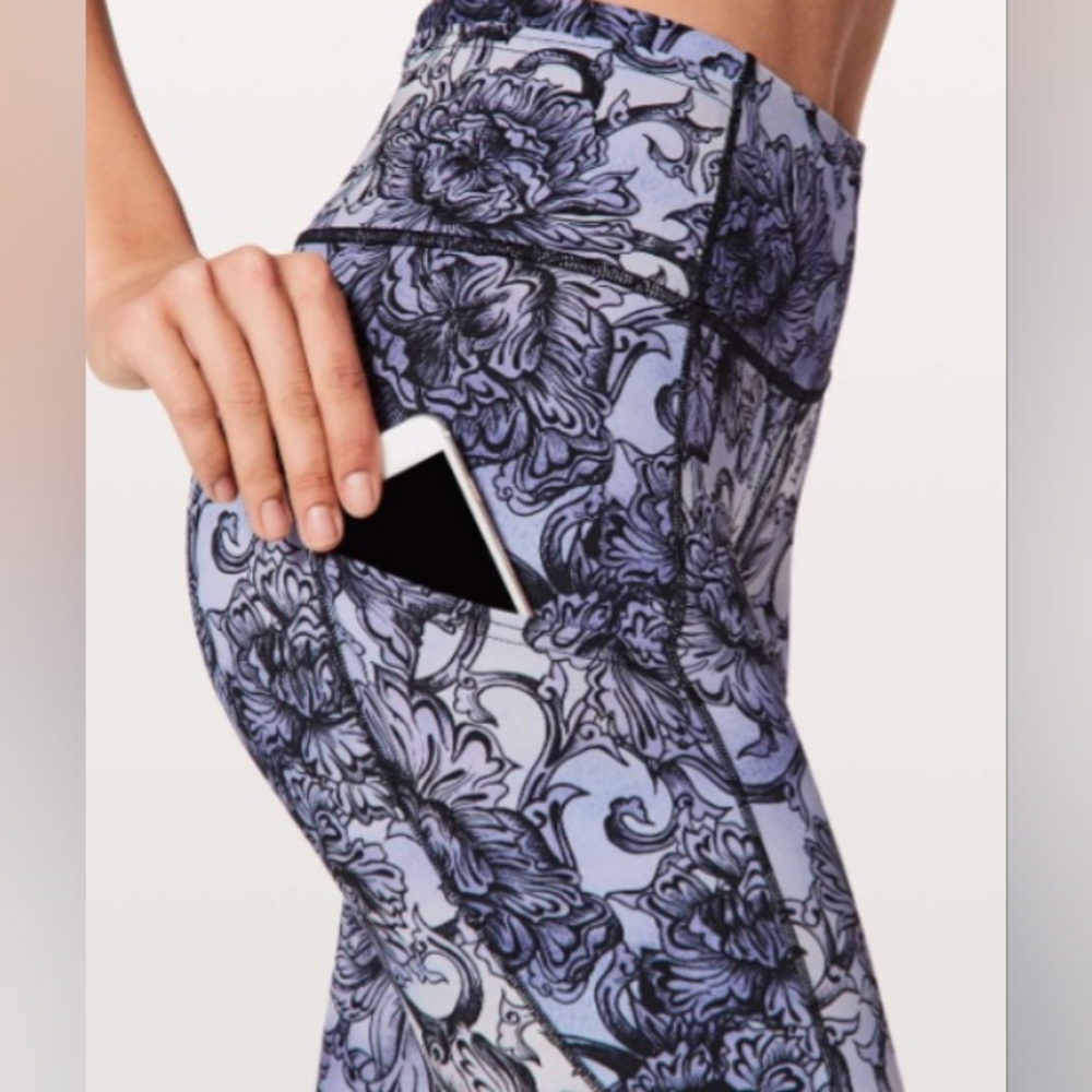 Lululemon  Fast and Free Hanakotoba laser cut cropped leggings size 2